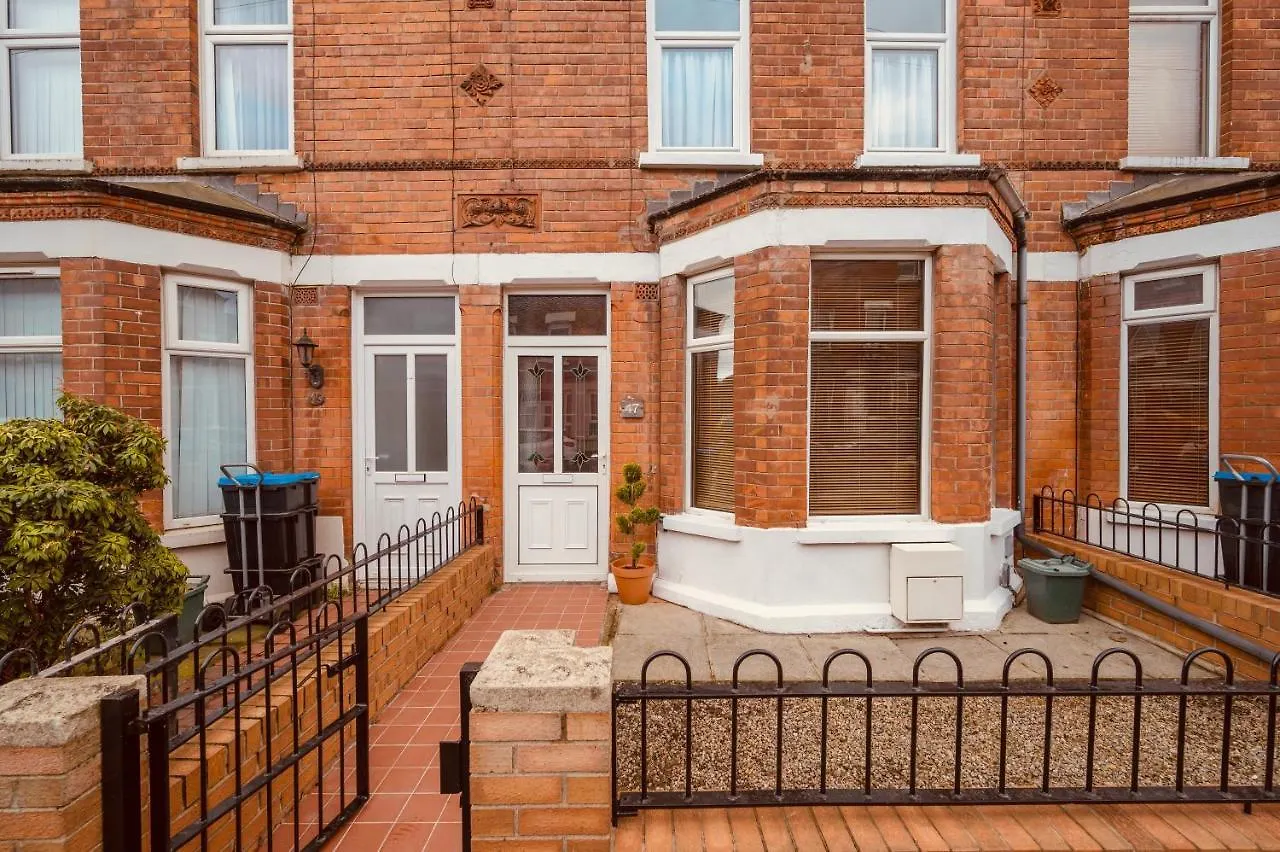 Bed & Breakfast Beautiful B&B On The Park Belfast United Kingdom